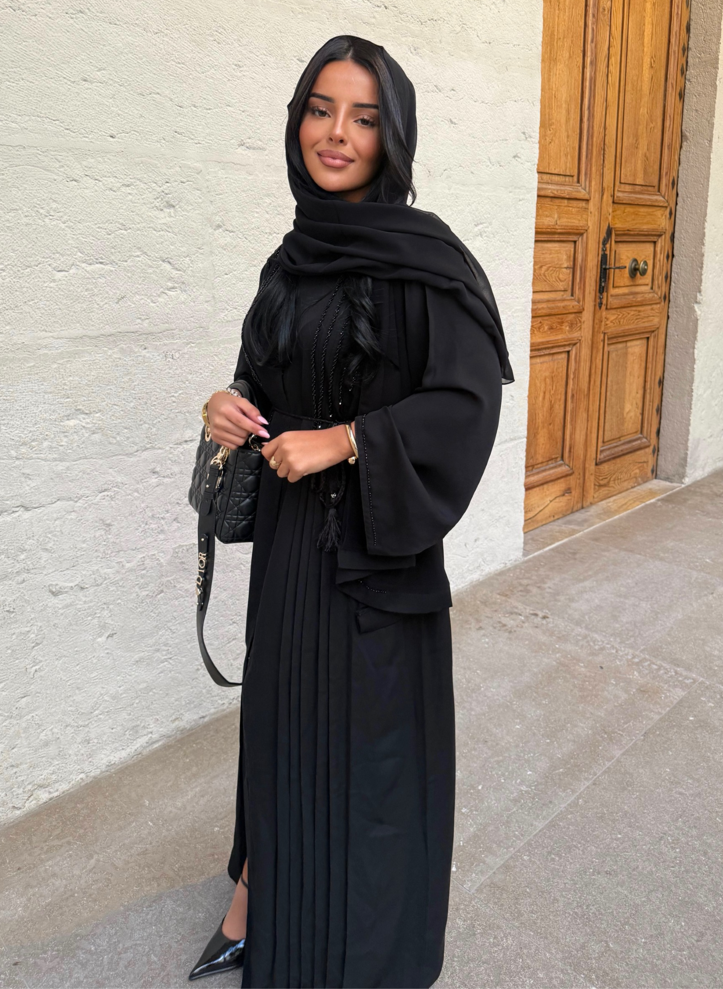 ABAYA INES